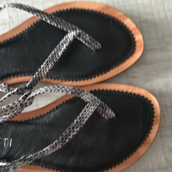 CoRNETTI Aria python sandal - Picture 2 of 5